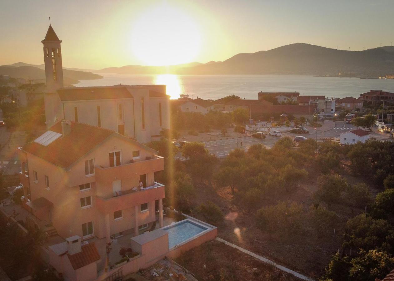 Apartment Juric トロギール エクステリア 写真