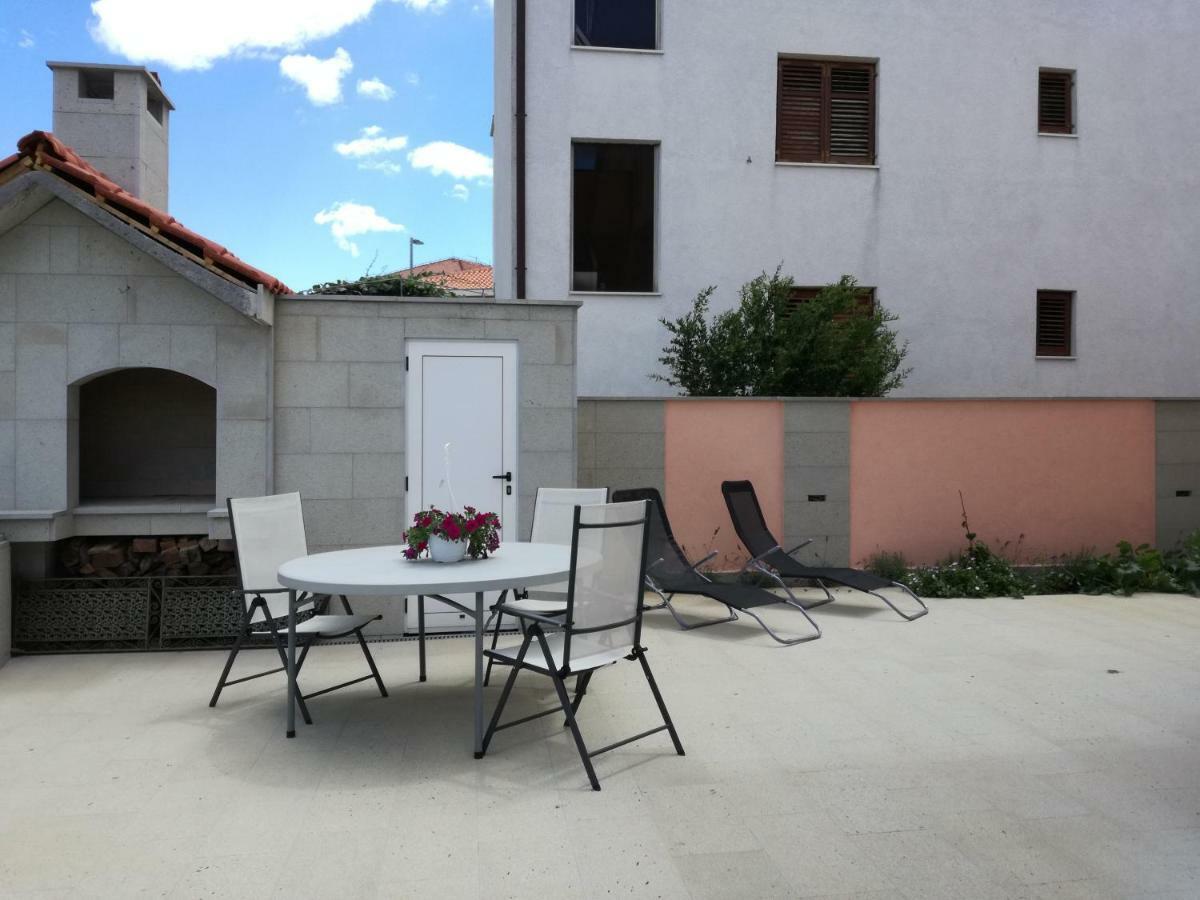 Apartment Juric トロギール エクステリア 写真